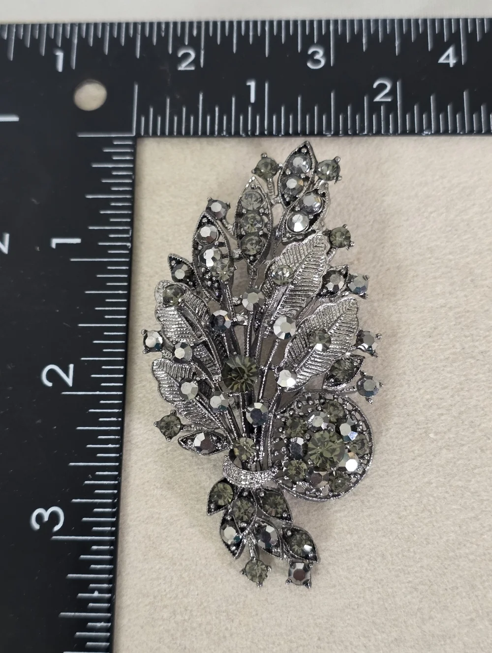 Vintage Smoky Gray Crystal Spray Brooch Pin Silver Tone Leaf & Floral Statement